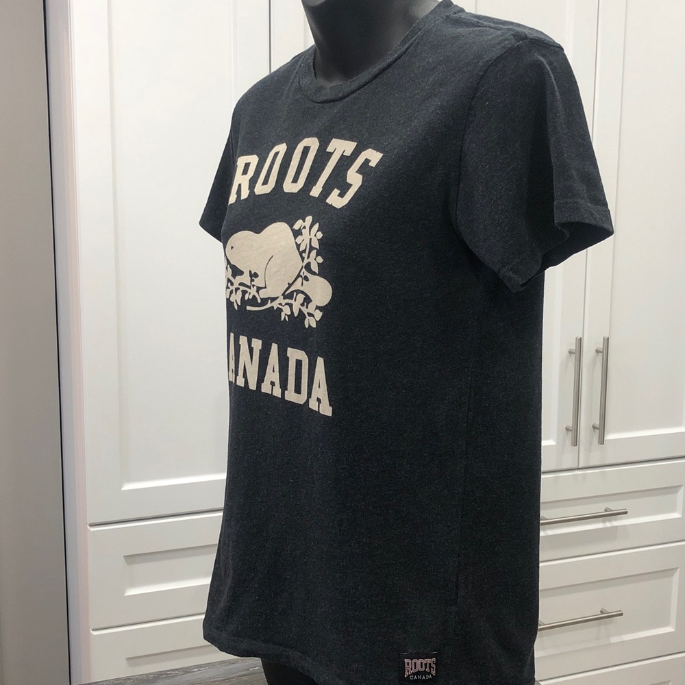 🦫Roots Charcoal Gray Woman’s T-Shirt – Size XS - Picture 10 of 13